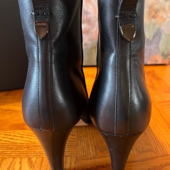 🍓Coach Leather Ankle Boots🍓 - Picture 4 of 12